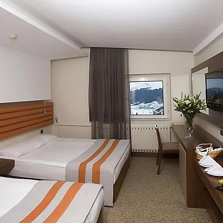 Jura Kervansaray